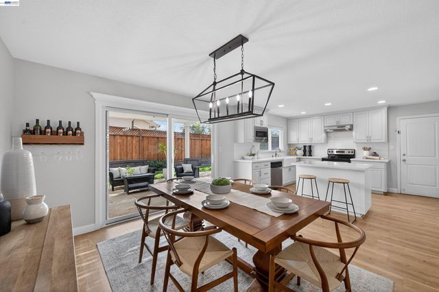 732 Hazel St, Livermore, CA 94550