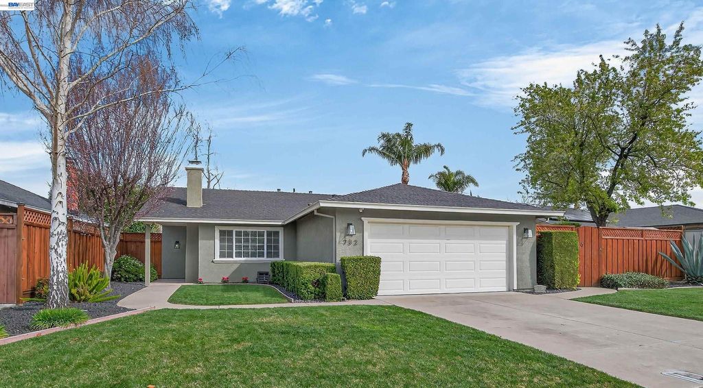 732 Hazel St, Livermore, CA 94550