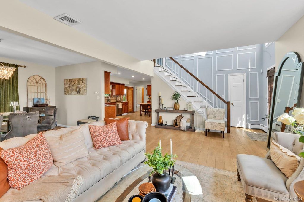 3290 Parkway Drive, Baldwin, NY 11510 — photo 4