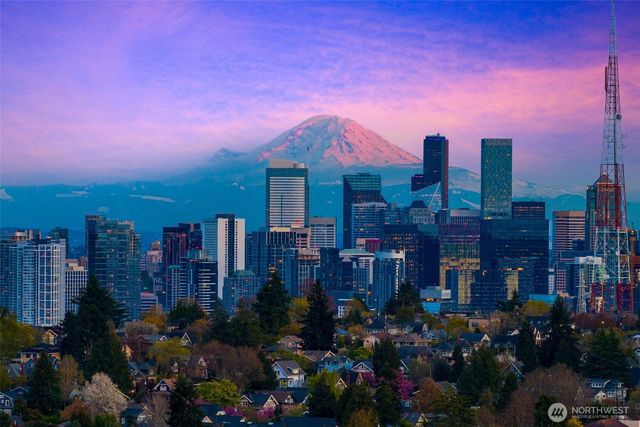 2529 Queen Anne Avenue N, Seattle, WA 98109