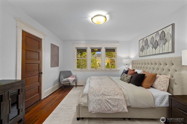 2529 Queen Anne Avenue N, Seattle, WA 98109