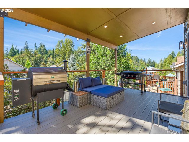 38766 BARLOW Pkwy, Sandy, OR 97055