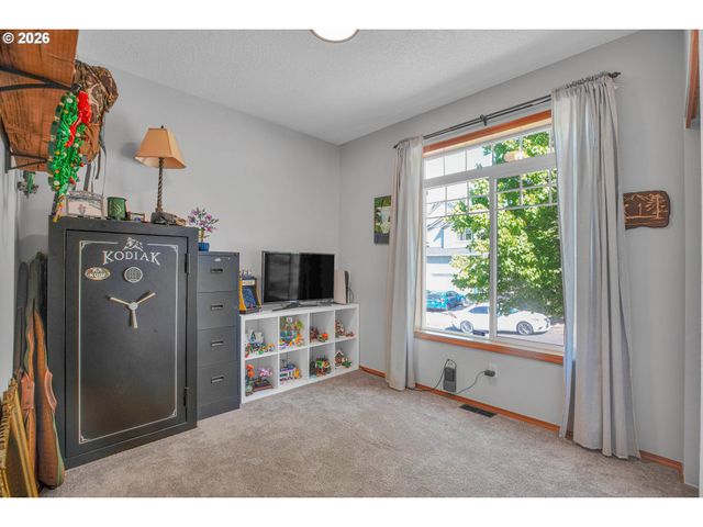 38766 BARLOW Pkwy, Sandy, OR 97055