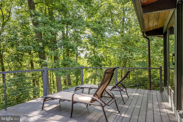 120 ROUND HILL RD, Kennett Square, PA 19348
