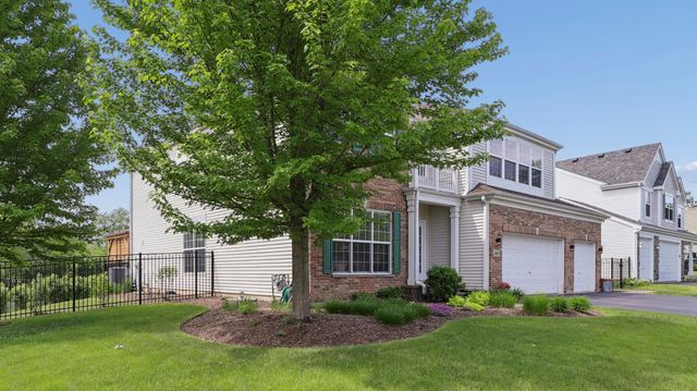 10667 Santa Fe Trail, Huntley, IL 60142