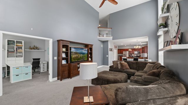 10667 Santa Fe Trail, Huntley, IL 60142