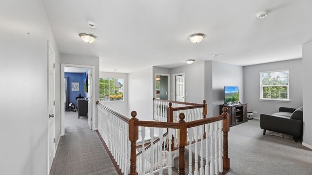 10667 Santa Fe Trail, Huntley, IL 60142