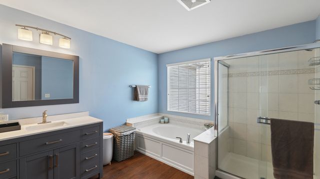 10667 Santa Fe Trail, Huntley, IL 60142