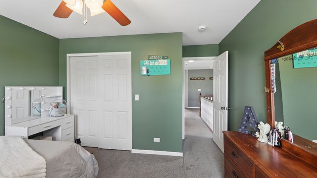 10667 Santa Fe Trail, Huntley, IL 60142