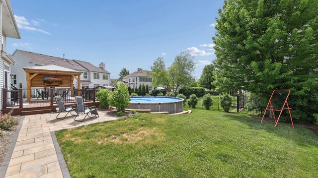 10667 Santa Fe Trail, Huntley, IL 60142