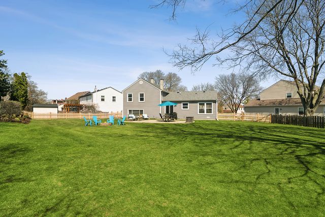 958 Chaucer Way, Buffalo Grove, IL 60089