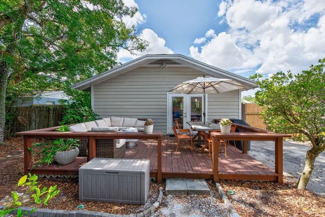 413 W NORTH BAY STREET, Tampa, FL 33603
