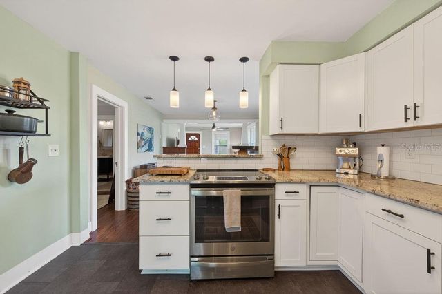 413 W NORTH BAY STREET, Tampa, FL 33603