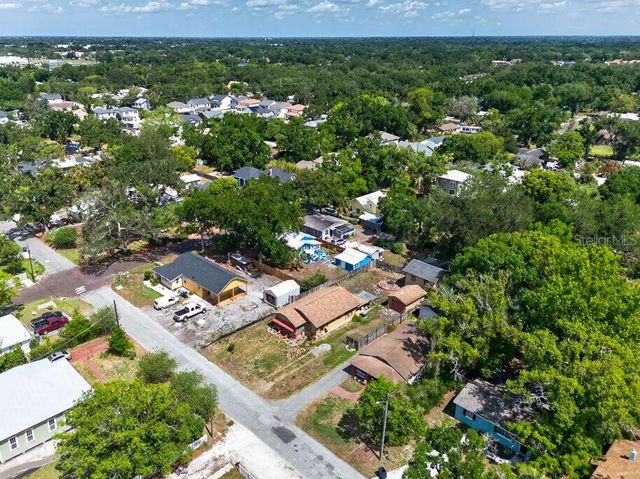 413 W NORTH BAY STREET, Tampa, FL 33603