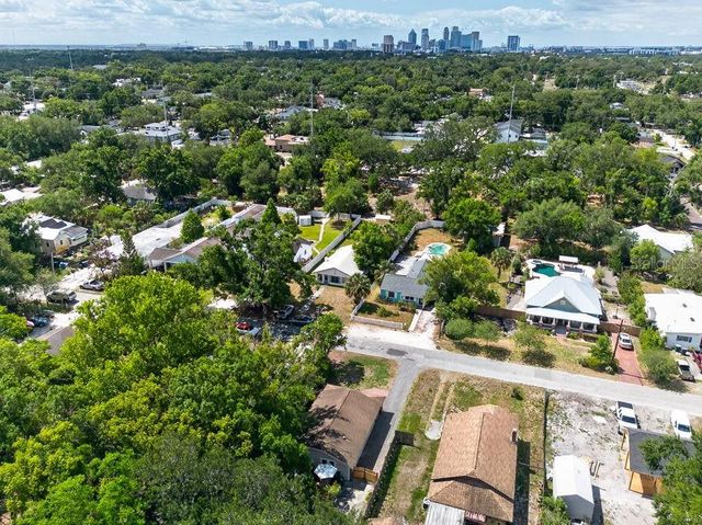 413 W NORTH BAY STREET, Tampa, FL 33603