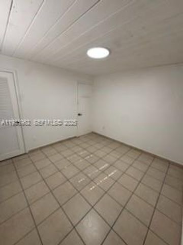 290 NW 45th Ave ., Miami, FL 33126