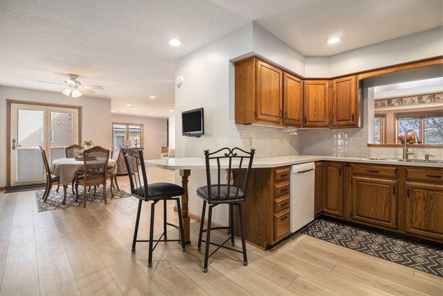 4231 Redbush Drive Sw, Grandville City, MI 49418