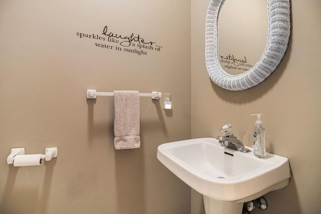 4231 Redbush Drive Sw, Grandville City, MI 49418