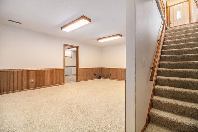 4231 Redbush Drive Sw, Grandville City, MI 49418