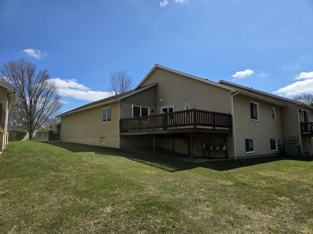 4231 Redbush Drive Sw, Grandville City, MI 49418