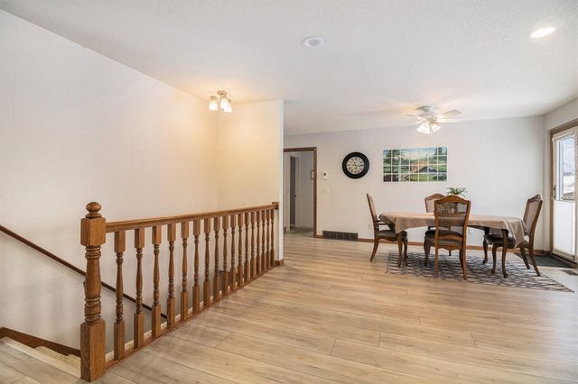 4231 Redbush Drive Sw, Grandville City, MI 49418