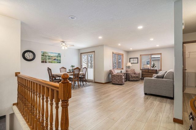 4231 Redbush Drive Sw, Grandville City, MI 49418