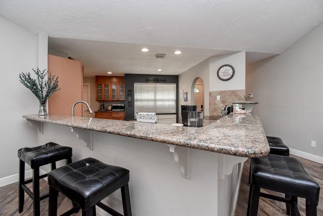 10139 Rustic Rock Road, La Porte, TX 77571