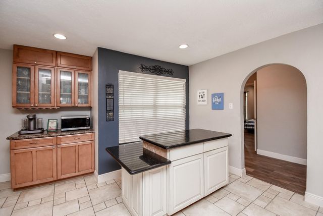 10139 Rustic Rock Road, La Porte, TX 77571