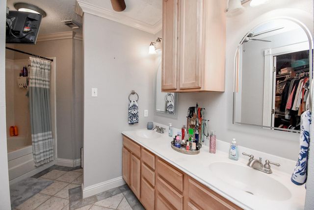 10139 Rustic Rock Road, La Porte, TX 77571