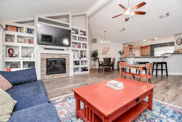 10139 Rustic Rock Road, La Porte, TX 77571