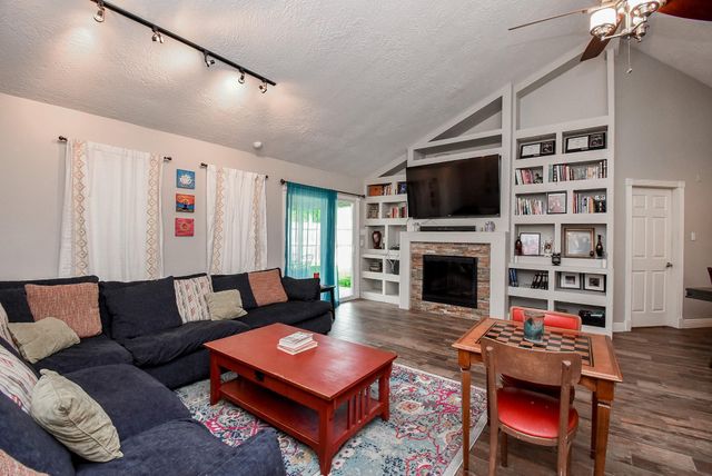 10139 Rustic Rock Road, La Porte, TX 77571