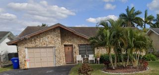 1404 SW 82nd Ave, North Lauderdale, FL 33068