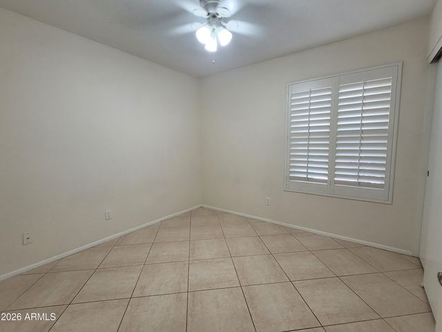 3910 E SHOMI Street, Phoenix, AZ 85044