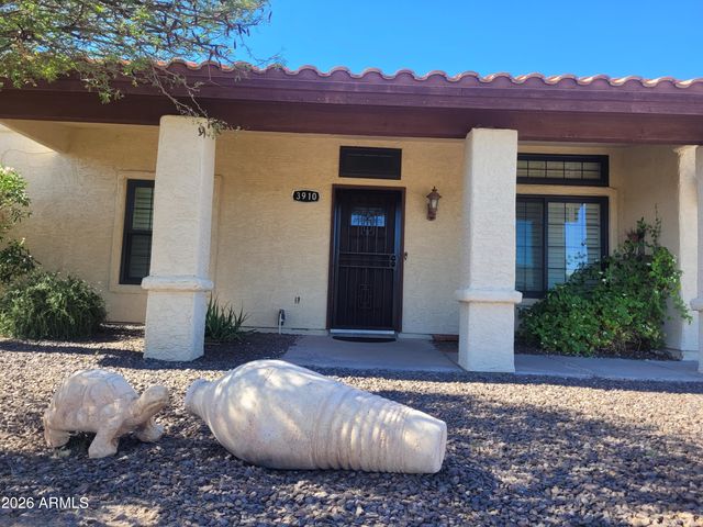 3910 E SHOMI Street, Phoenix, AZ 85044