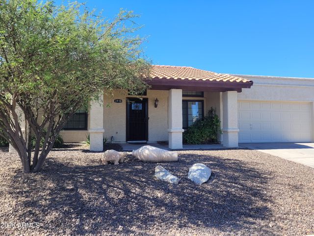 3910 E SHOMI Street, Phoenix, AZ 85044