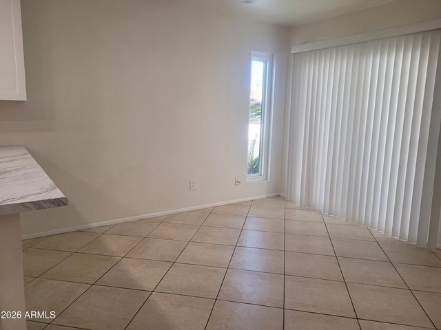 3910 E SHOMI Street, Phoenix, AZ 85044