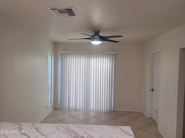 3910 E SHOMI Street, Phoenix, AZ 85044