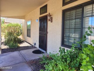 3910 E SHOMI Street, Phoenix, AZ 85044