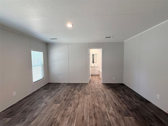 1032 Meridian, Livingston, TX 77351
