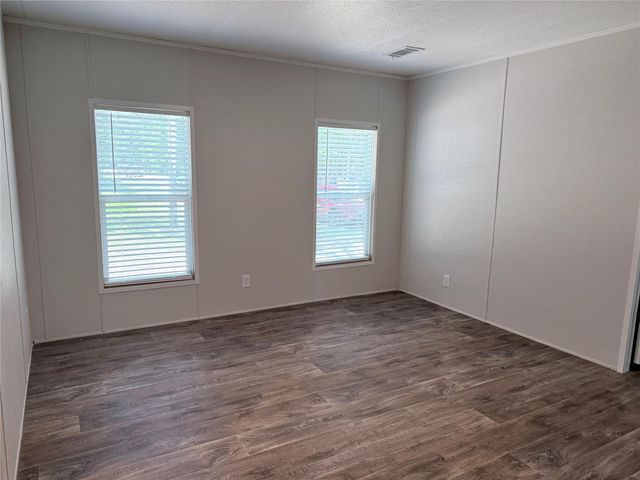 1032 Meridian, Livingston, TX 77351