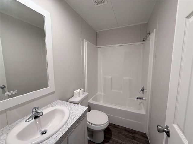 1032 Meridian, Livingston, TX 77351