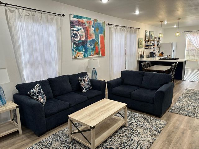 4009 Avenue L, Galveston, TX 77550