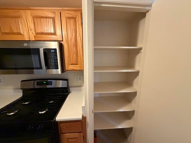 12009 Stilwell Drive NE APT B, Albuquerque, NM 87112