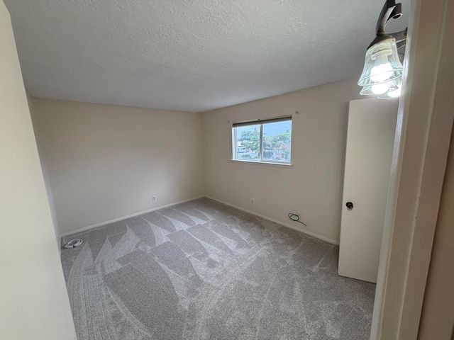12009 Stilwell Drive NE APT B, Albuquerque, NM 87112