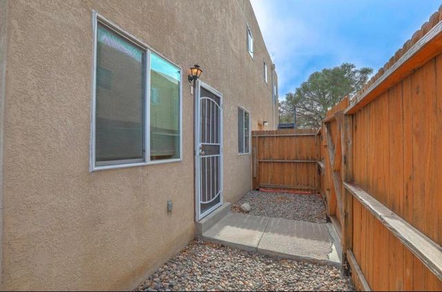 12009 Stilwell Drive NE APT B, Albuquerque, NM 87112