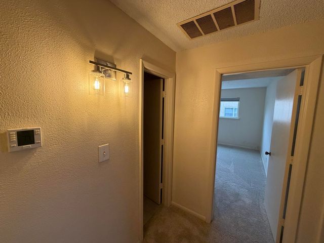 12009 Stilwell Drive NE APT B, Albuquerque, NM 87112