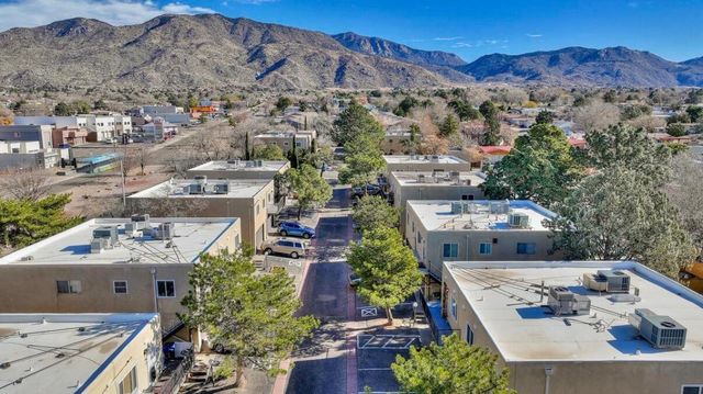 12009 Stilwell Drive NE APT B, Albuquerque, NM 87112