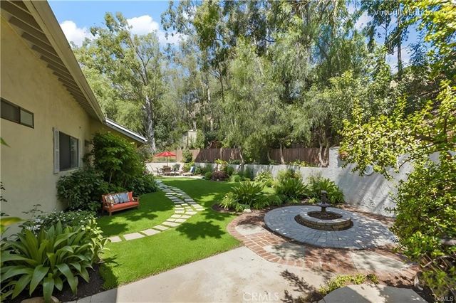 22755 Dale Court, Chatsworth, CA 91311