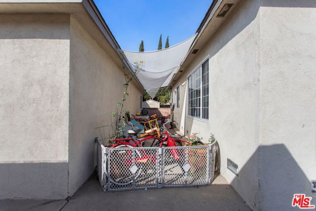 1624 W Summit Street, Long Beach, CA 90810