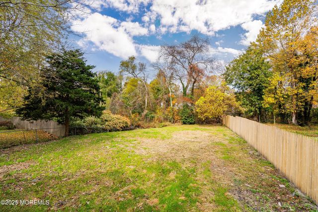 122 W 6th Street, Howell, NJ 07731